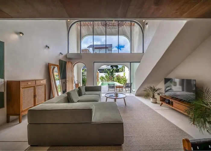 Nusa Loft V2 2br With Rooftop Space In Villa